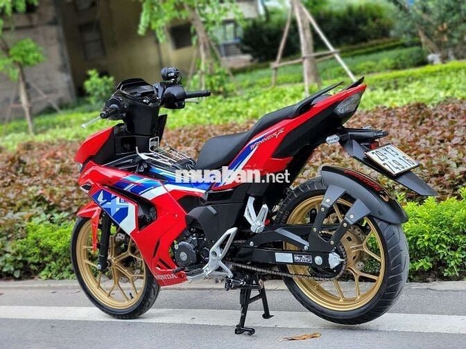 Do nhu cầu cần đổi xe nên cần bán