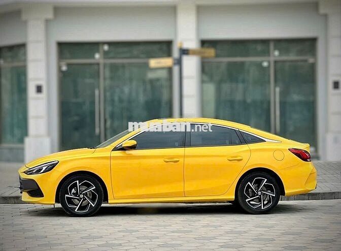 MG MG5 2025