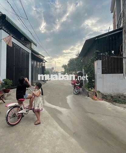 BÁN ĐẤT NGỘP BANK TÂN BÌNH, DĨ AN. GIÁ 1TỶ070/70M2. SỔ RIÊNG