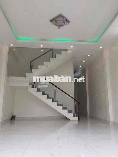 Nhà Mới Sạch Sẻ DT 160m2 1Trệt 1Lầu 2Pn 2Wc Sát Trường Nguyễ Văn Thệ