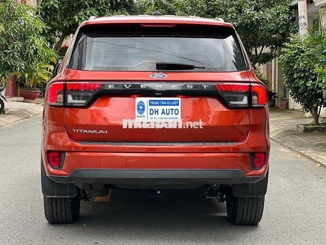 Everest Titanium 2023 1 chủ - 31.000 KM cam kết