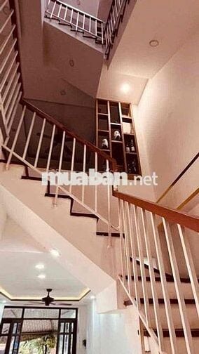 CHO THUÊ NHÀ 3 TẦNG MẶT TIỀN NGÔ THÌ NHẬM- TUYẾN ĐƯỜNG KD SẦM UẤT