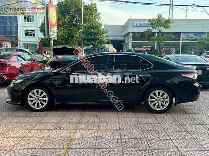 Toyota Camry 2.5Q 2021