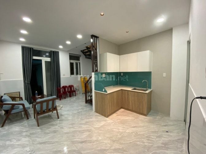 Bán nhà 327/70 Sư Vạn Hạnh, phường Vườn Lài , DT: 4,5x11m 