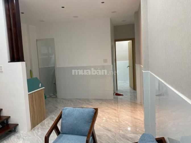 Bán nhà 327/70 Sư Vạn Hạnh, phường Vườn Lài , DT: 4,5x11m 
