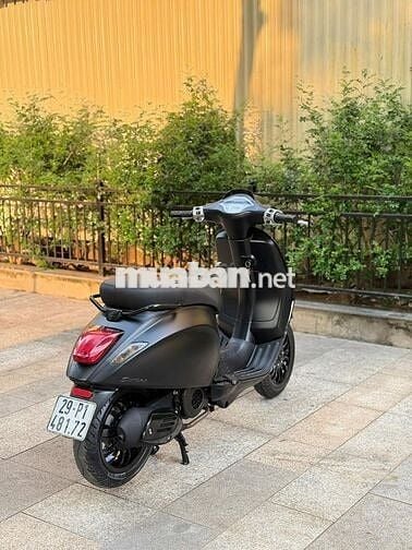 VESPA SPRINT tặng Dầu Máy,Dầu Láp, Quạt Xoay Gió