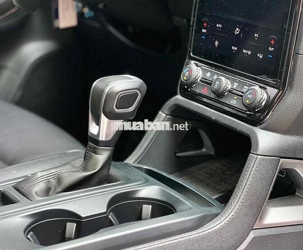 Everest Titanium 2023 1 chủ - 31.000 KM cam kết