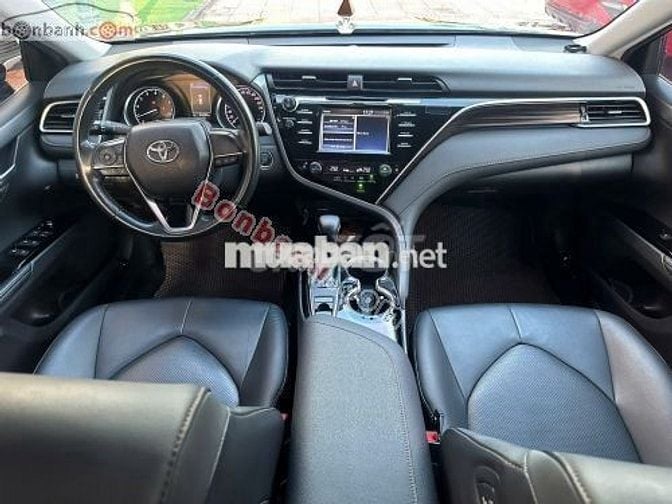 Toyota Camry 2.5Q 2021