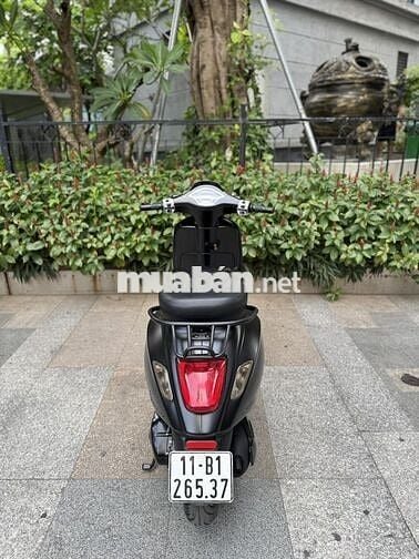 VESPA UP SPRINT Tặng Dầu Máy Dầu Láp Quạt Xoay Gió