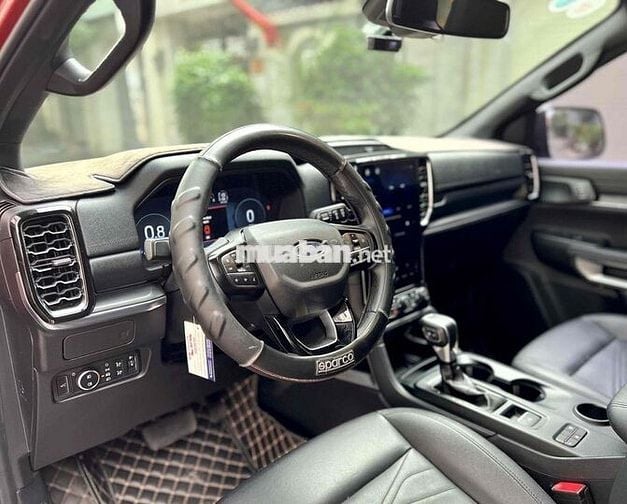 Everest Titanium 2023 1 chủ - 31.000 KM cam kết