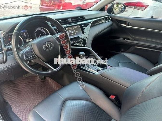 Toyota Camry 2.5Q 2021