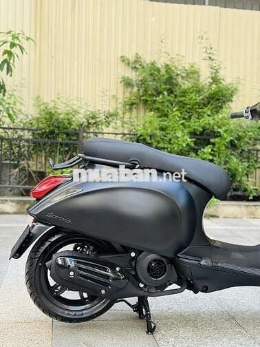 VESPA UP SPRINT bao hồ sơ