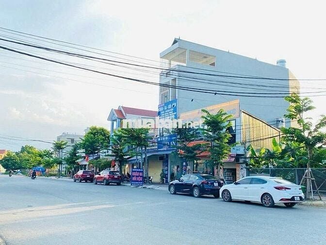 68M2 ĐẤT Ở ĐÔ THỊ GIÁ HƠN 1,3 TỶ NẰM GIỮA TP VỆ TINH HOÀ LẠC -SƠN TÂY