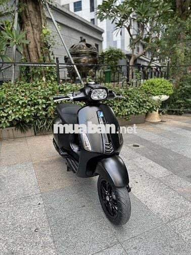VESPA UP SPRINT Tặng Dầu Máy Dầu Láp Quạt Xoay Gió