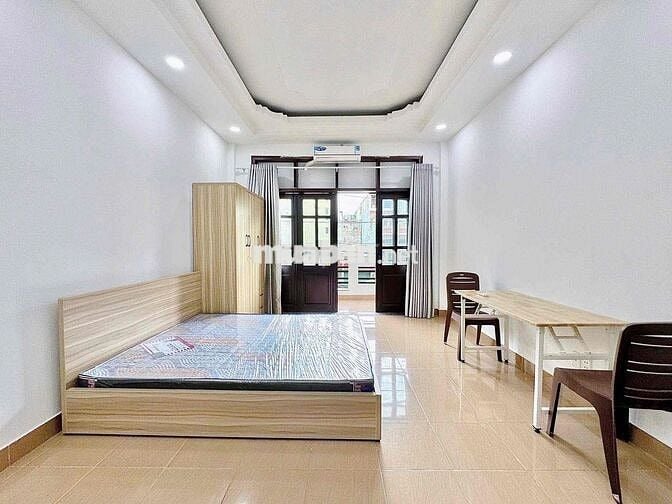 💥Cho Thuê Căn Hộ Studio - Balcony - Rộng - Full Nt - gần UEF, GTVT, VL