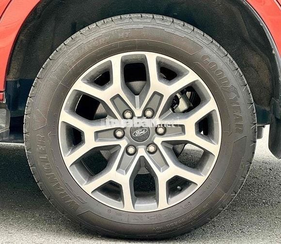 Everest Titanium 2023 1 chủ - 31.000 KM cam kết