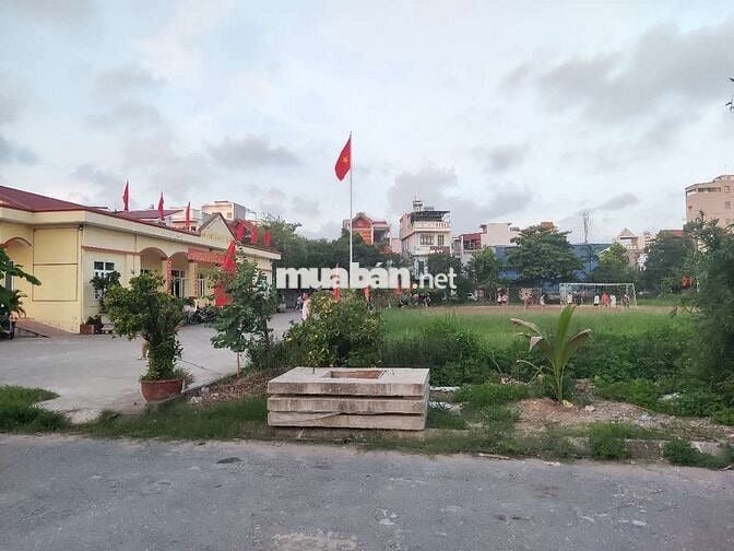 Cho thuê mặt bằng cực đẹp làm văn phòng, hàng quán, kho xưởng