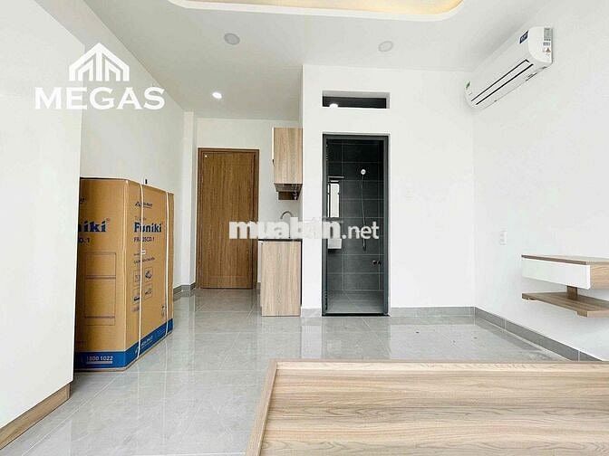 Căn Hộ Ban Công Ngay Sát Quận 1 , Quận 3
