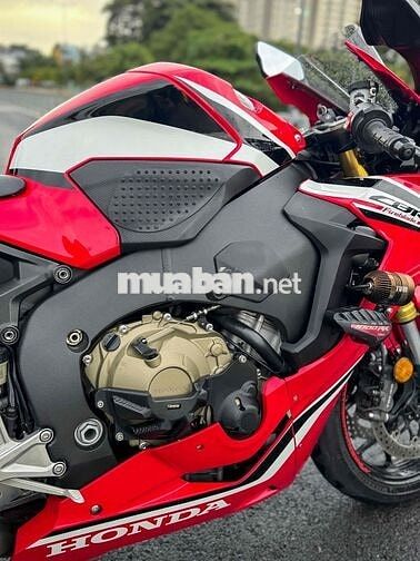 Honda CBR1000RR Fireblade