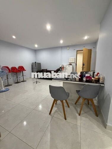 Tìm Nam - Share 1 phòng trong căn 3pn - Chung cư City Gate Quận 8
