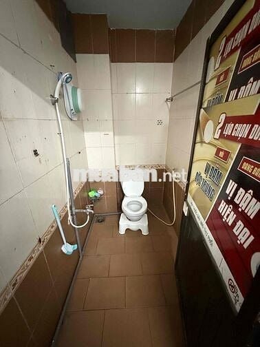 cho thuê nguyên căn 4 dài 17 m hẻm 3,5m