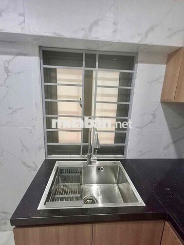 Bán căn tập thể Viglacera Thạch bàn,DT 40m,ô tô đỗ cửa,hơn 2 tỷ.