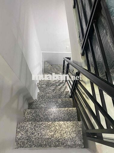 chính chủ bán nhà 436/59/10 CMT8,q3 ,3,7x9m , 2 tầng ,4,58 tỷ tl