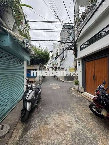 Nhà 4 lầu, 5phòng ngủ, Hẻm xe hơi Huỳnh Văn Bánh chỉ 16 triệu/tháng
