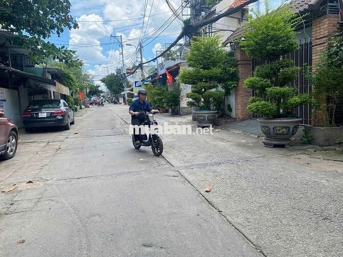 CHO THUÊ PHÒNG MỚI ĐẸP CÓ NỘI THẤT HẺM C3 PHẠM HÙNG HẺM XE HƠI