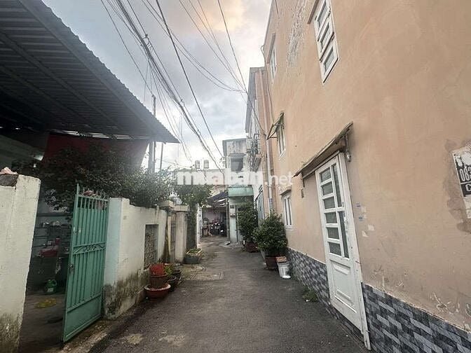 BÁN NHÀ LÊ VĂN KHƯƠNG QUẬN 12, ÔTÔ, VỊ TRÍ ĐẸP, DT 92M²(5×19), GIÁ  RẺ