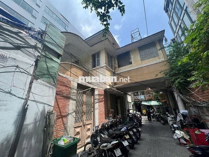 🏤BIỆT THỰ CỔ KÍN GIỮA LÒNG SÀI GÒN - NGANG 13M TRUNG TÂM Q10🏤