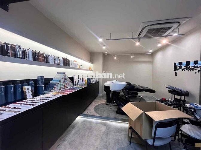 Toà nhà 607 Nguyễn Kiệm Tầng 8- Chính chủ vận hành cho thuê toà nhà