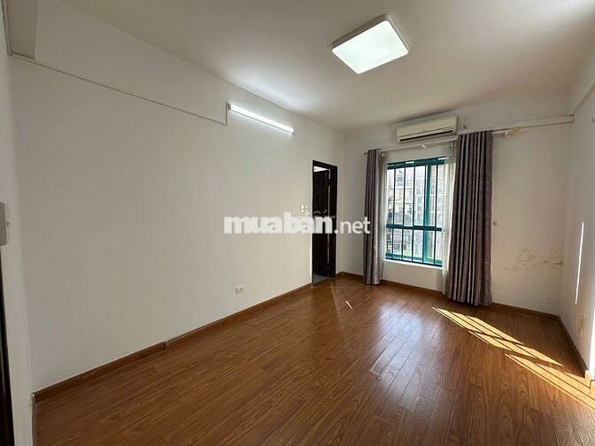 Cho thuê CH CT4 Mỹ Đình Sông Đà 110m2 3PN 2VS đồ cơ bản chỉ 13,5tr/th