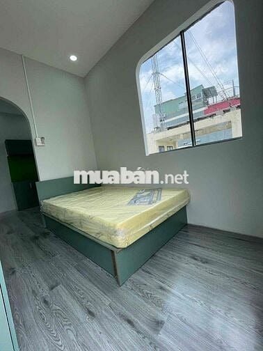 QUẬN 10- 2 PHÒNG NGỦ BAN CÔNG - GẦN VẠN HẠNH MALL, ĐH Y PHẠM NGỌC THAC