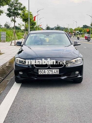 BMW 3 Series model 2013 320i - chất đẹp