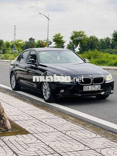BMW 3 Series model 2013 320i - chất đẹp