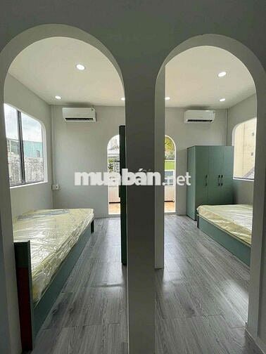 QUẬN 10- 2 PHÒNG NGỦ BAN CÔNG - GẦN VẠN HẠNH MALL, ĐH Y PHẠM NGỌC THAC