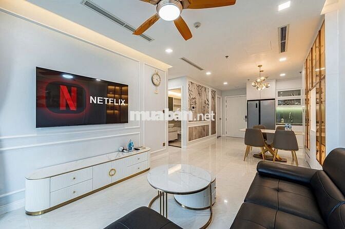 CHỦ GIẢM GIÁ THUÊ CHO KHÁCH VÀO Ở LIỀN CĂN 2PN VINHOMES VIEW ĐẸP