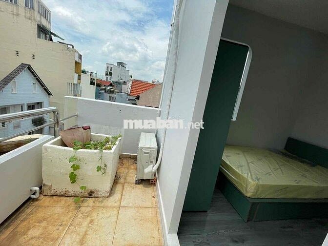 QUẬN 10- 2 PHÒNG NGỦ BAN CÔNG - GẦN VẠN HẠNH MALL, ĐH Y PHẠM NGỌC THAC