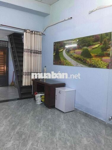 Nhà ở 43m2+ gác lửng 25m2 1PN CMT8 Q3