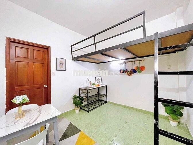 TRỐNG LẠI PHÒNG CÓ GÁC SẴN MÁY LẠNH NGAY MÃ LÒ - LÊ VĂN QUỚI - VHU