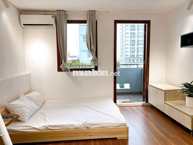 Căn Hộ Studio Ban Công Tách Bếp Full Nội Thất Gần Ngã Tư Hàng Xanh