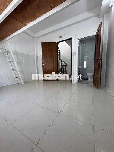 Cho thuê nhà Mới 4 tầng 7PN 7WC , Đang có doanh thu sẵn Q TÂN PHÚ