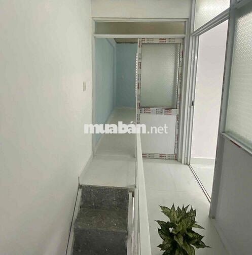 Chung cư cách cầu Lớn Hóc Môn 2km 2pn chỉ 290triệu