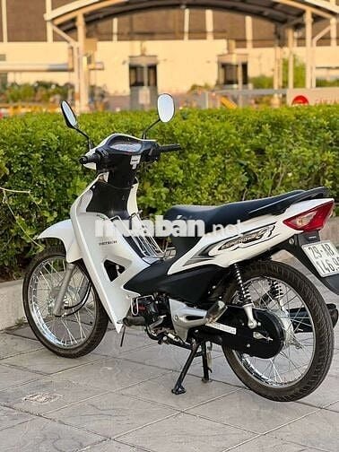 Wave màu trắng xe đẹp chính chủ biển Hà Nội