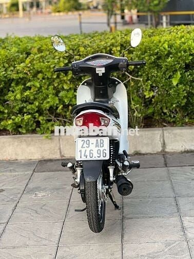 Wave màu trắng xe đẹp chính chủ biển Hà Nội