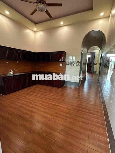 nhả vườn mini giáp ranh TPHCM 262m2 full thổ 3pn,2wc nhà mới 3,5tỷ