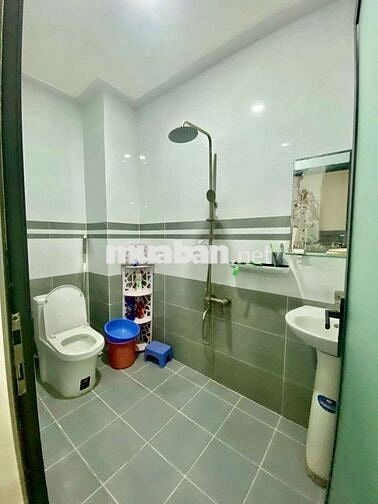 Cho thuê nhà hai lầu mới xây giá 7 triệu