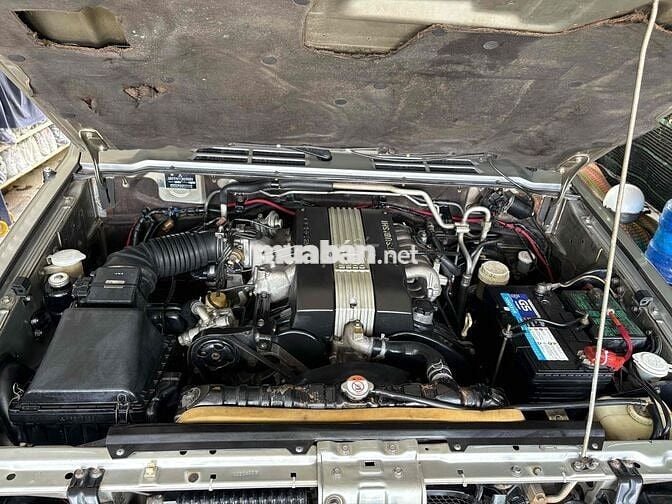 Mitsubishi Pajero 20*** km