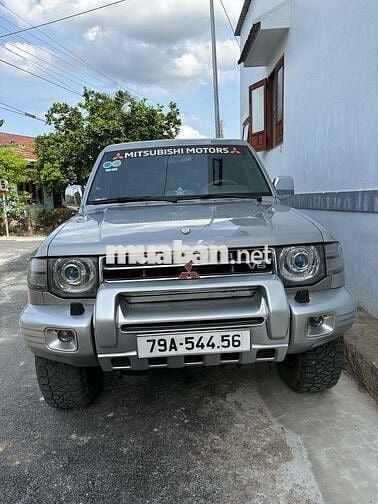 Mitsubishi Pajero 20*** km
